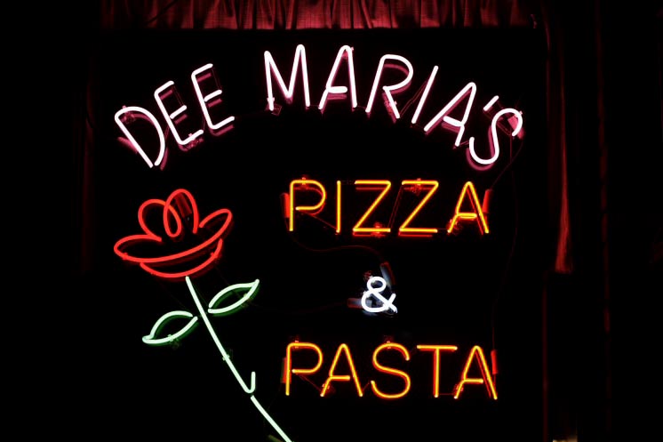 Dee Marias An Old Time Italian Restaurant With A Family Tradition